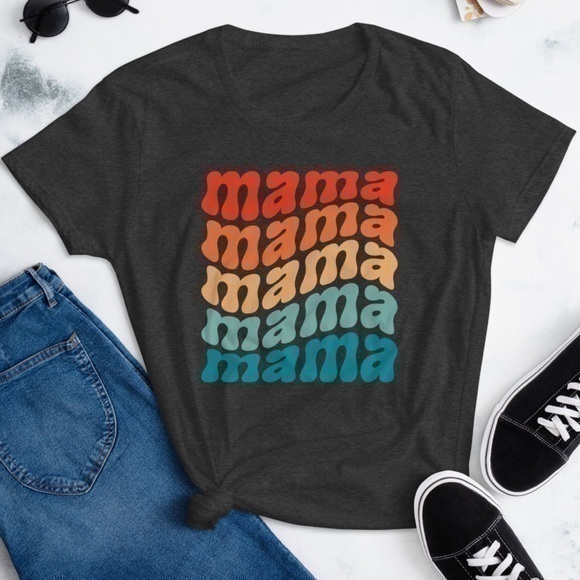 stella’s way Tops - Mama retro t shirt